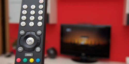 A Look at the pros and cons of Cable TV