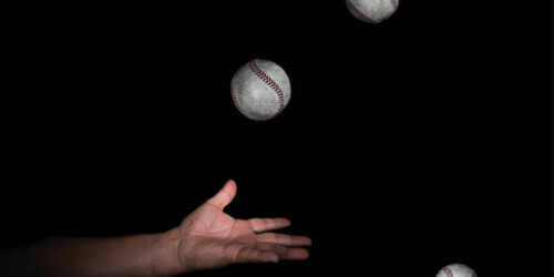 A simple guide to buying juggling balls