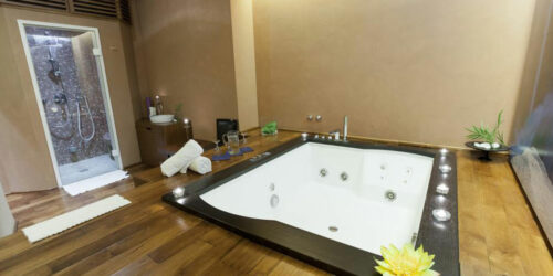 Everything you need to know before buying spa hot tubs