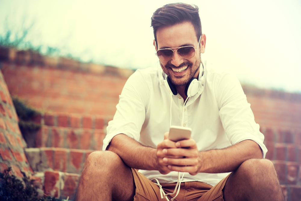 Here’s a list of individuals who can benefit from a prepaid cell phone