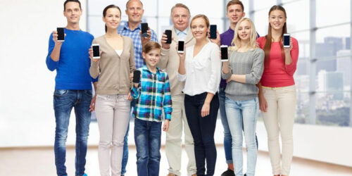 Here’s what you must know about cell phone plans for family