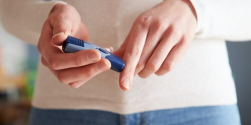 8 tips to help maintain normal blood sugar levels