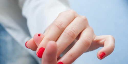 Know about the popular online nail technician schools